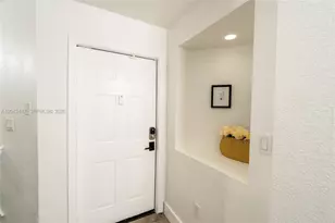 11101 NW 83rd St, Doral, FL 33178 - Photo 10