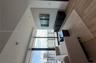 20 NE 11th St, Miami, FL 33132 - Photo 6