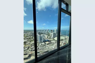 20 NE 11th St #4902, Miami, FL 33132 - Photo 10
