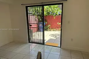 1819 SW 107th Ave, Miami, FL 33165 - Photo 4