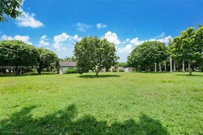 8000 SW 184th St, Cutler Bay, FL 33157 - Photo 12