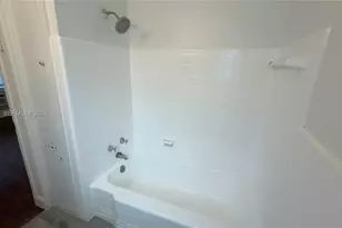 808 84th St, Miami Beach, FL 33141 - Photo 12