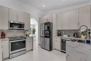 13261 SW 204th St, Miami, FL 33177 - Photo 10