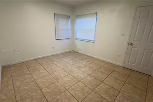 808 84th St, Miami Beach, FL 33141 - Photo 18