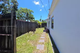 1215 NE 182nd St, North Miami Beach, FL 33162 - Photo 18