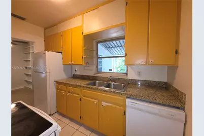 1215 NE 182nd St, North Miami Beach, FL 33162 - Photo 8