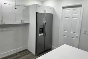 261 NW 49th St, Miami, FL 33127 - Photo 34