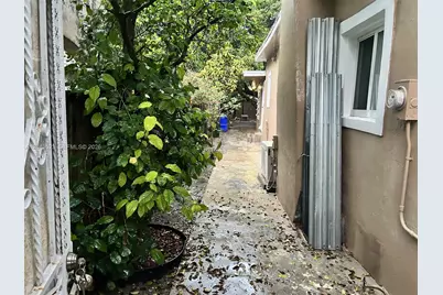 261 NW 49th St #A, Miami, FL 33127 - Photo 52