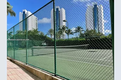 16400 Collins Ave #942, Sunny Isles Beach, FL 33160 - Photo 26