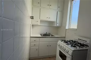 808 84th St, Miami Beach, FL 33141 - Photo 10