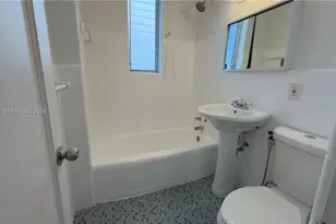 808 84th St, Miami Beach, FL 33141 - Photo 14