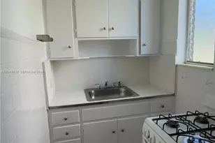 808 84th St, Miami Beach, FL 33141 - Photo 6