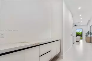 1337 NE 13th Ave, Fort Lauderdale, FL 33304 - Photo 10