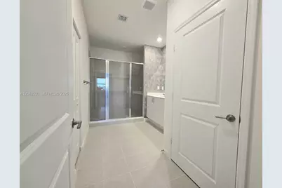2423 SE 30th St, Homestead, FL 33035 - Photo 16