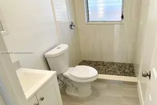 1005 NE 2nd St, Hallandale Beach, FL 33009 - Photo 50