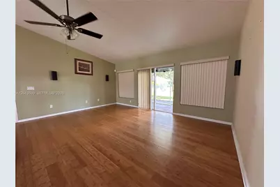 7975 105th Ave, Vero Beach, FL 32967 - Photo 4