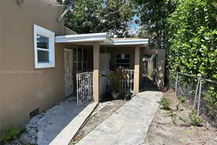 261 NW 49th St, Miami, FL 33127 - Photo 12