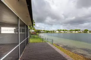 13949 SW 84th St, Miami, FL 33183 - Photo 10