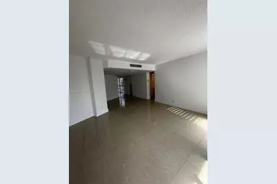3475 N Country Club Dr #315, Aventura, FL 33180 - Photo 16