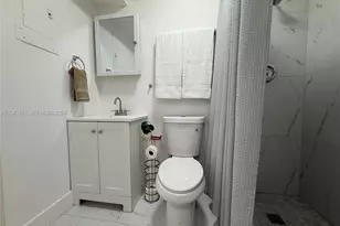 8860 SW 32nd St, Miami, FL 33165 - Photo 8