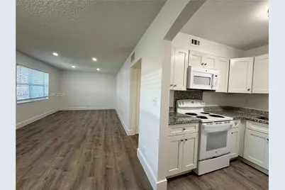 2500 Johnson St #19, Hollywood, FL 33020 - Photo 2