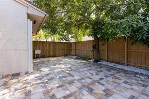11527 SW 90th St, Miami, FL 33176 - Photo 26