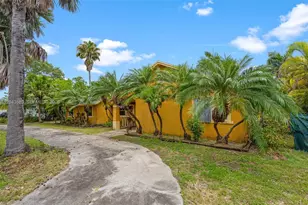 15979 SW 288th St, Homestead, FL 33033 - Photo 4