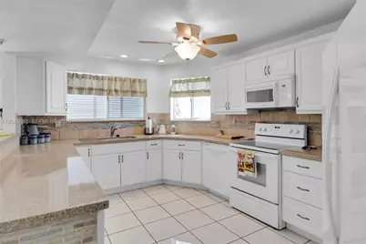 19 Park Drive, Key Largo, FL 33037 - Photo 22