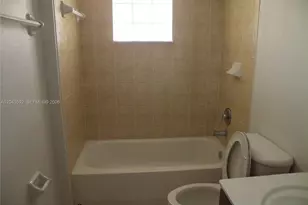 10981 NW 88th Terrace, Doral, FL 33178 - Photo 6
