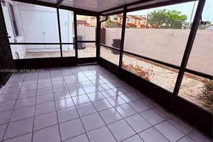 9909 NW 9th St Cir, Miami, FL 33172 - Photo 22