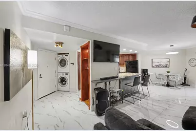 6855 W Broward Blvd #201, Plantation, FL 33317 - Photo 14