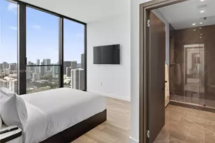 20 NE 11th, Miami, FL 33132 - Photo 8