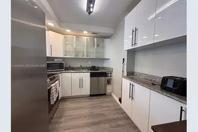 5838 Collins Ave #15H, Miami Beach, FL 33140 - Photo 10