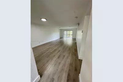6201 N Falls Cir Dr #212, Lauderhill, FL 33319 - Photo 8