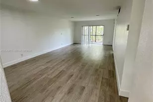 6201 N Falls Cir Dr, Lauderhill, FL 33319 - Photo 8