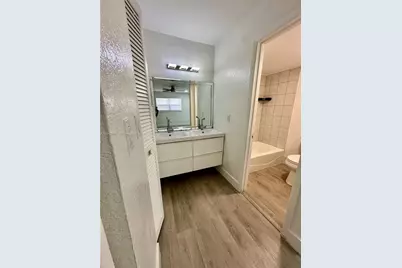 6201 N Falls Cir Dr #212, Lauderhill, FL 33319 - Photo 12
