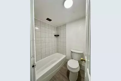 6201 N Falls Cir Dr #212, Lauderhill, FL 33319 - Photo 12