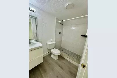 6201 N Falls Cir Dr #212, Lauderhill, FL 33319 - Photo 14