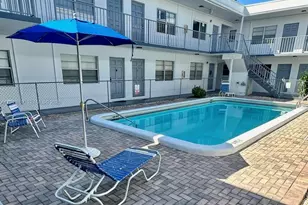 30 SE 4th Ave, Hallandale Beach, FL 33009 - Photo 10