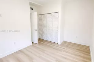 1627 N 28th Ct, Hollywood, FL 33020 - Photo 4