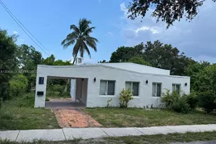 1627 N 28th Ct, Hollywood, FL 33020 - Photo 1