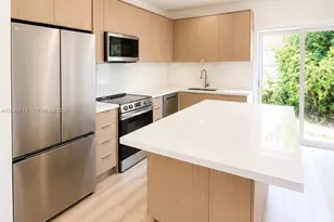 1627 N 28th Ct, Hollywood, FL 33020 - Photo 2
