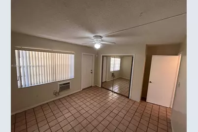 13 NE 2nd Ave #104, Dania Beach, FL 33004 - Photo 8