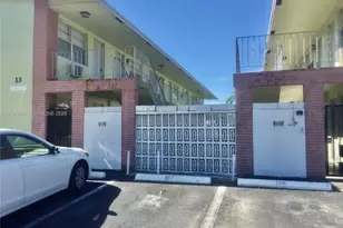 13 NE 2nd Ave, Dania Beach, FL 33004 - Photo 1