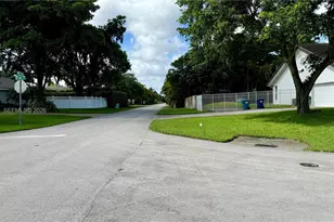 10280 SW 141st St, Miami, FL 33176 - Photo 32