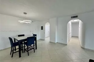 400 Kings Point Dr, Sunny Isles Beach, FL 33160 - Photo 4