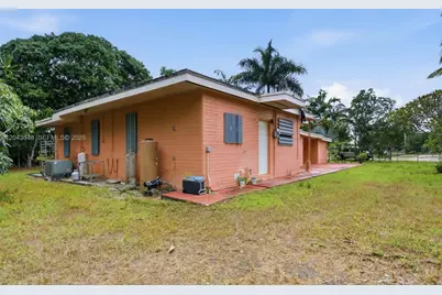 15401 SW 240th St, Homestead, FL 33032 - Photo 14