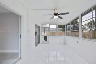 8571 NW 27th Pl, Sunrise, FL 33322 - Photo 12