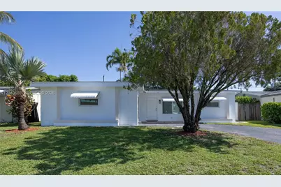 8571 NW 27th Pl, Sunrise, FL 33322 - Photo 2