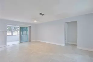 8571 NW 27th Pl, Sunrise, FL 33322 - Photo 22